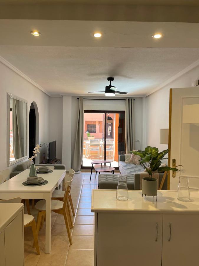 Three Bedroom Apartment With Pool In Torrevieja Luaran gambar