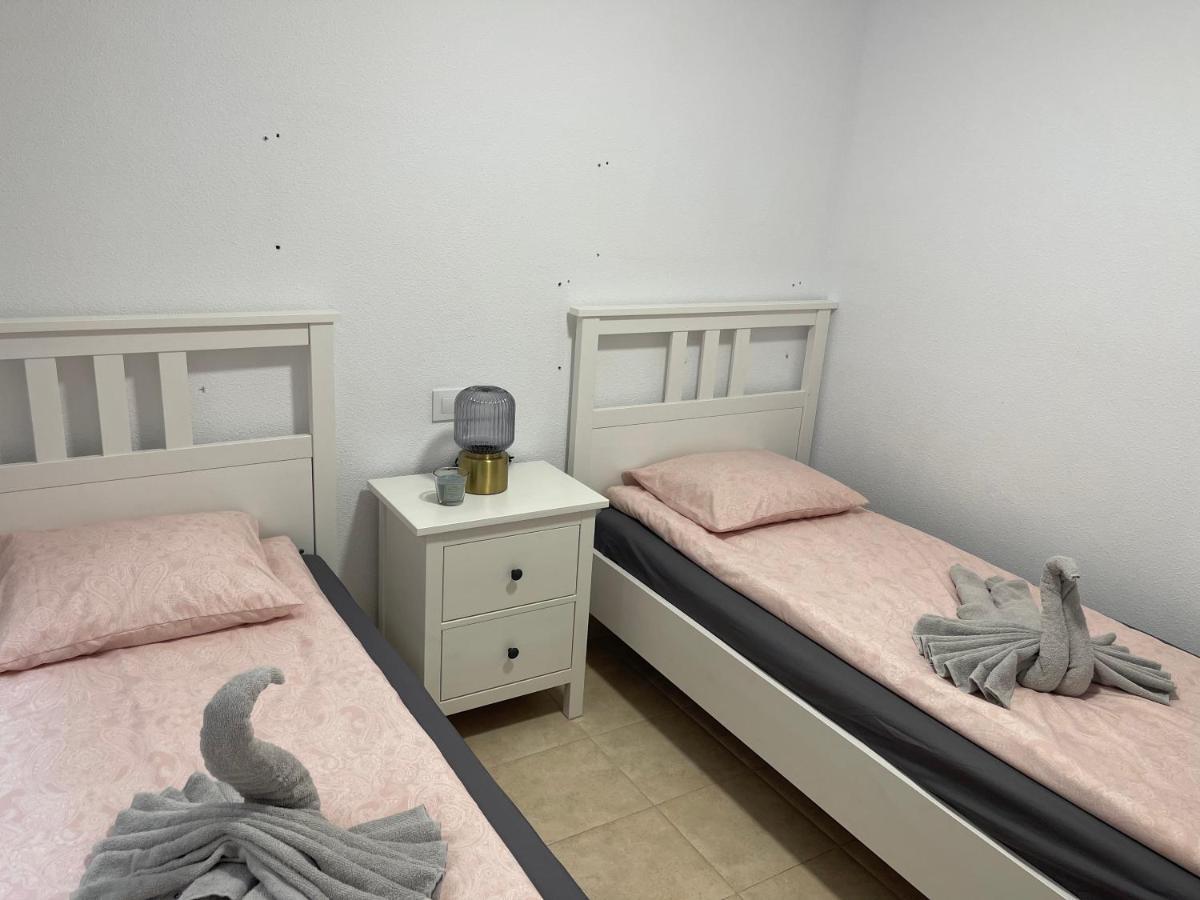 Three Bedroom Apartment With Pool In Torrevieja Luaran gambar