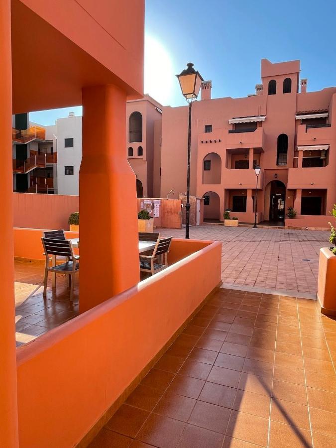 Three Bedroom Apartment With Pool In Torrevieja Luaran gambar